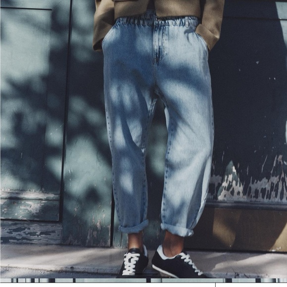 Zara High Waisted Paper Bag Jeans - Picture 2 of 4